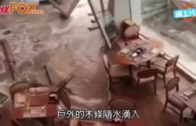 大梅沙喜來登酒店  海浪沖爆玻璃門餐廳湧起浪花