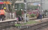 東鐵線列車被阻 乘客沿路軌行至沙田站
