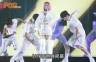 楊丞琳台北小巨蛋巡唱開鑼 自爆唱第二首歌前從舞台墜下