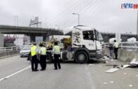 交通意外｜青沙公路載凍肉貨櫃車翻側 司機面部及腳擦損