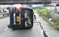 荔枝角客貨車自炒翻側 司機爬出車廂解困