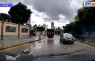 有片｜元朗青山公路的士撞到推紙皮婦 熱心巿民撐傘擋雨