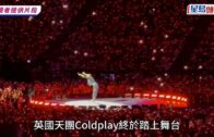 Coldplay演唱會丨大量心心從天而降極夢幻 Marf與Coldplay合唱《We pray》