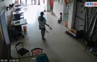 死神擦肩｜小型汽車失控衝店內 河南11歲女童勇救1歲妹｜有片