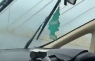 韋帕颱風．有片｜汀九橋塌燈柱阻三線 車輛慢駛繞過
