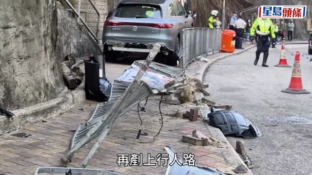 香港仔私家車失控剷上行人路 一家三口捱撞 25歲女兒被困車底