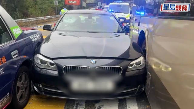 大埔寶馬行車證過期遇查逃走 連撞3車傷2警 男司機女乘客被制服