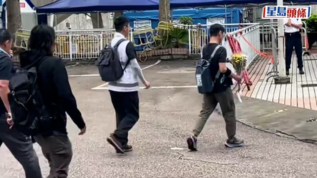 宏福苑執拾︱骨折受傷居民撐拐杖登樓緬懷亡父 完成道別過程 「係時候放低」