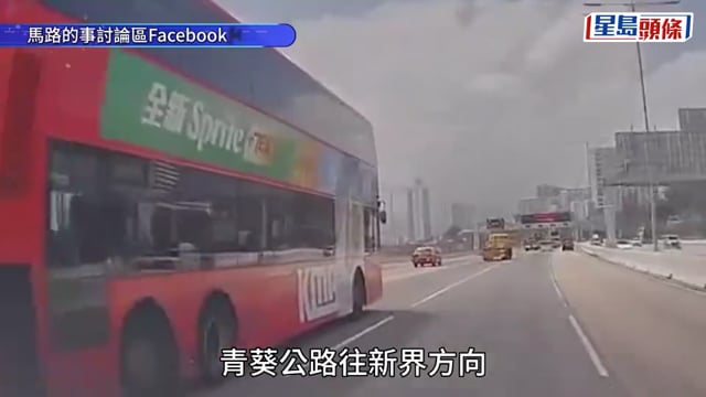 有片｜青葵公路巴士與2工程車相撞釀22傷 有人跑走2條行車線上路壆逃命