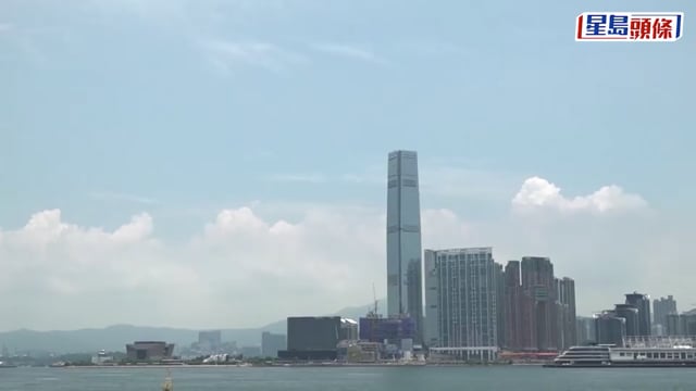 收工注意︱天文台:料未來數小時部分地區雨勢較大 至下午4時天文台錄最高溫34.1度 今年最高