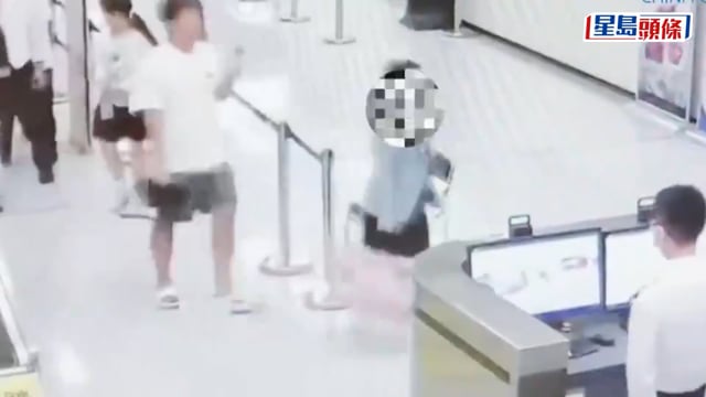 蓮塘口岸｜女走私客腹部隆起被截 兩條打底褲夾層藏26隻瀕危活陸龜｜有片