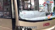 葵涌外賣員捱巴士撞 連單車捲車底重創昏迷 60歲車長涉危駕被捕