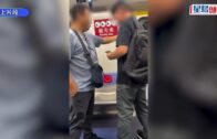 港鐵MMA 觀塘綫兩男疑爭位爆衝突 叉頸出拳打到眼鏡飛脫