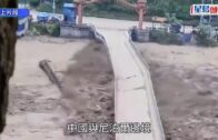 荃灣兩車相撞釀4傷 的士司機一度昏迷