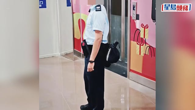 男子著警察制服商場內「行咇」自拍放抖音 警方：非警務人員會作出適當跟進
