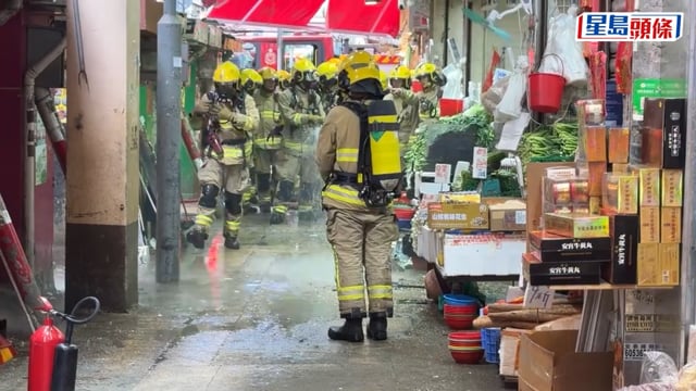 深水埗地底電纜噴火花爆開渠蓋冒煙 消防救熄無人傷