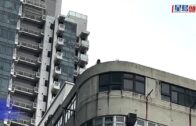 珍惜生命︱土瓜灣男子危站天台 警方封路游說 消防開氣墊戒備