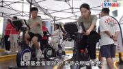 李家超元州邨落區試踏智能單車 在場青年指特首平易近人：同朋友冇乜區別
