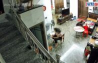 星島申訴王 | 港婦自稱白龍王信徒 甜品店派錢每人$500 9名食客「唔敢拎」 白龍王香港弟子親解謎團