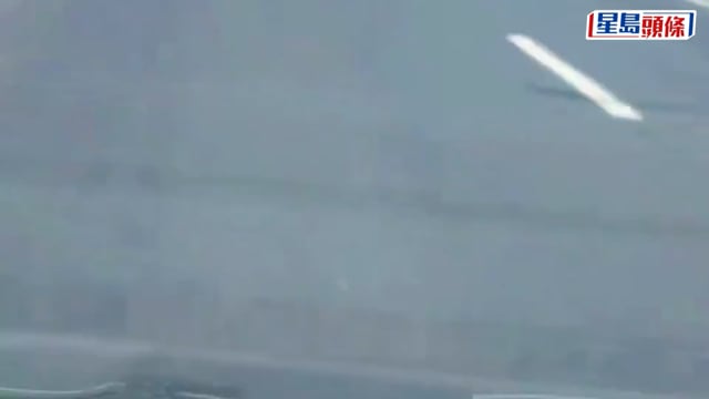 瘋狂的士｜車尾箱塞4行李箱兼載客 快速路狂飆被勒令即時停運｜有片