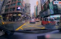 灣仔Audi切線受阻 竟伸手開的士車門逼讓路 網民熱議：呢招有創意