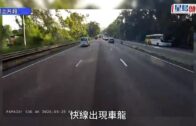 車Cam直擊｜元朗新田公路綠的猛撼私家車 炮彈式飛彈「反肚」釀2傷