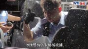 澳洲遊客廟街買玩具槍贈兒 醉闖酒吧借廁惹恐慌 押返警署發狂涉刑毀