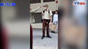 有片｜中環司機狂鬧交通督導員 連環爆粗手指指 事隔一日被捕